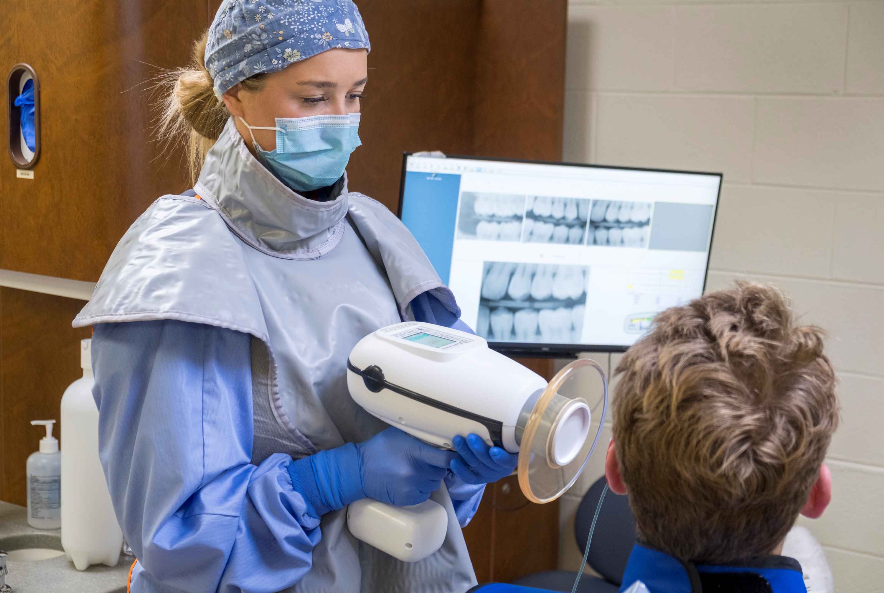 Hand held dental x-ray